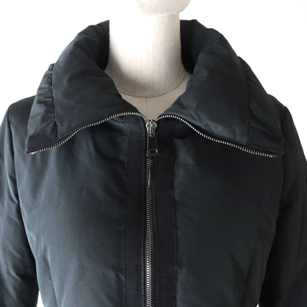 Moncler ALNUS Stand Collar Down Coat Black