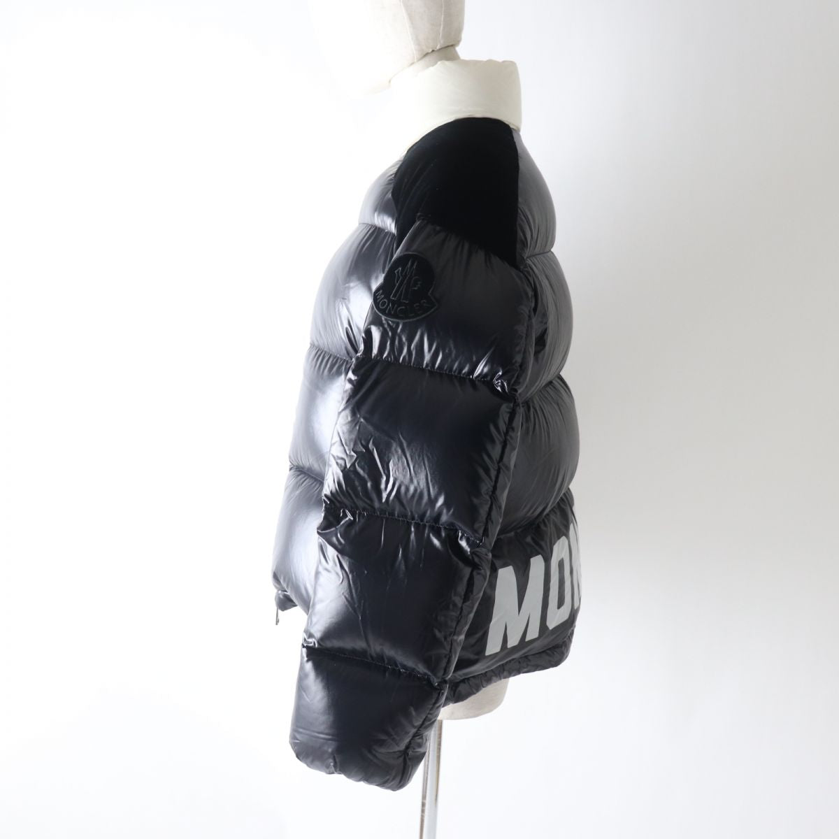 Moncler CHOUELLE Velour Down Jacket Black White