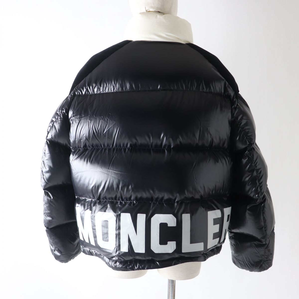 Moncler CHOUELLE Velour Down Jacket Black White