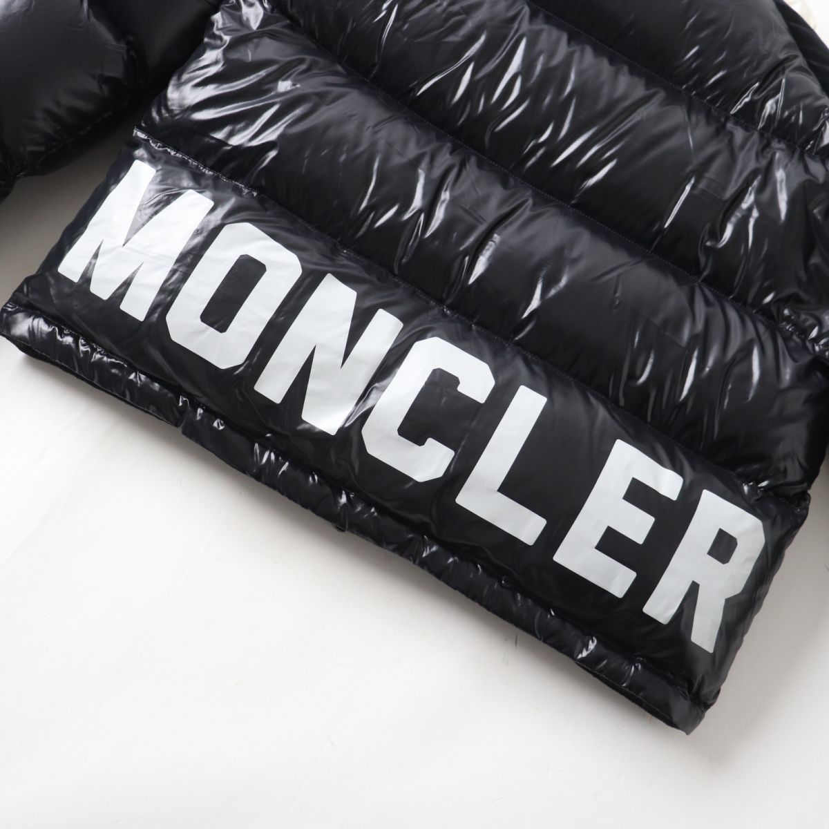 Moncler CHOUELLE Velour Down Jacket Black White