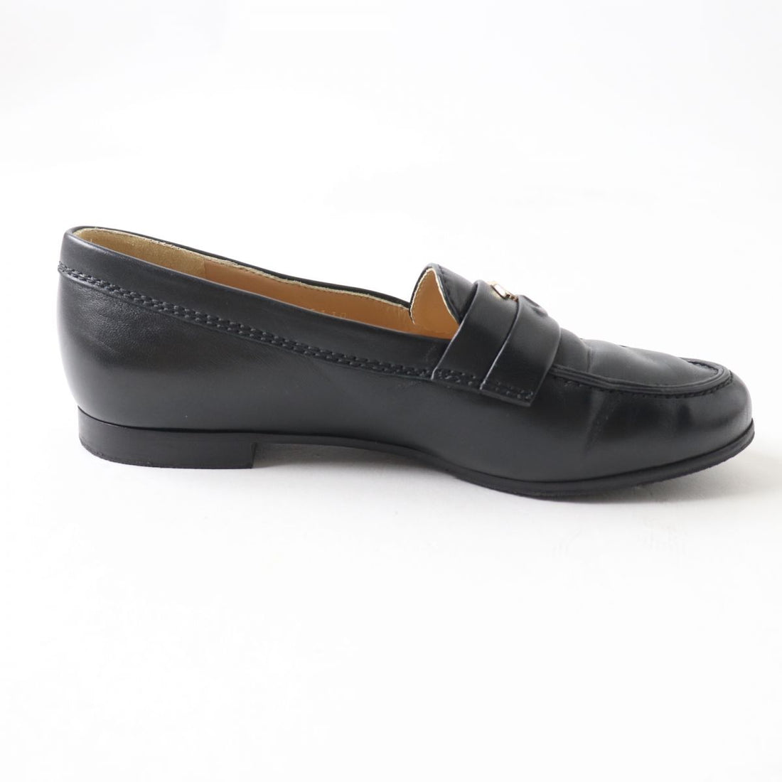 Chanel Leather Loafers G35110 Black Gold