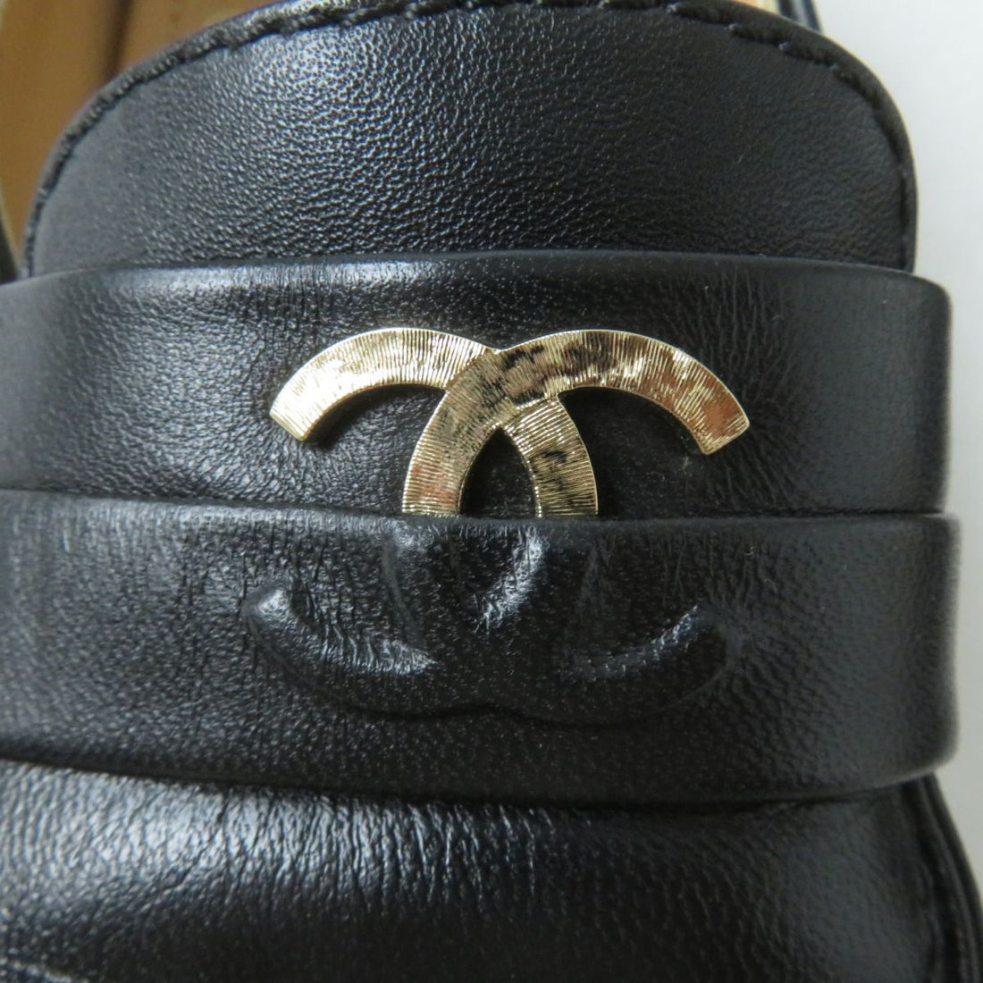 Chanel Leather Loafers G35110 Black Gold