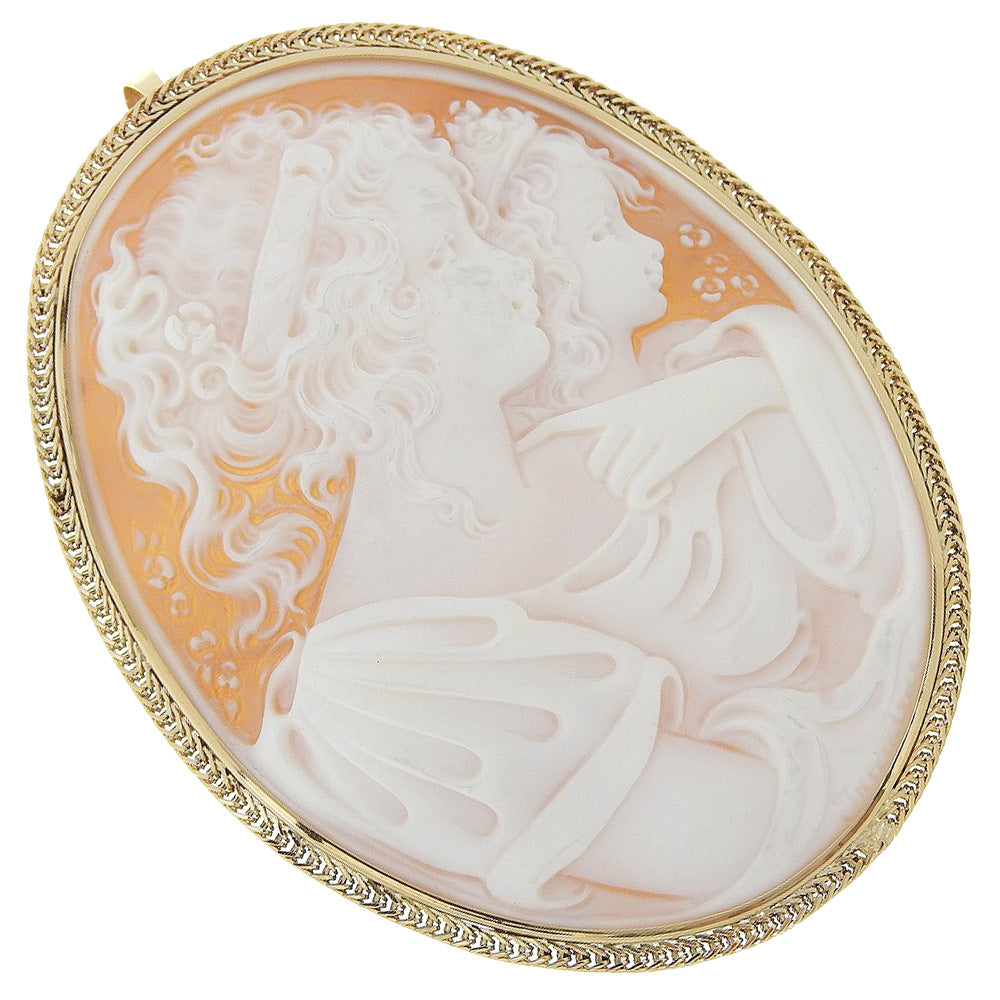 K18 Yellow Gold Cameo Brooch