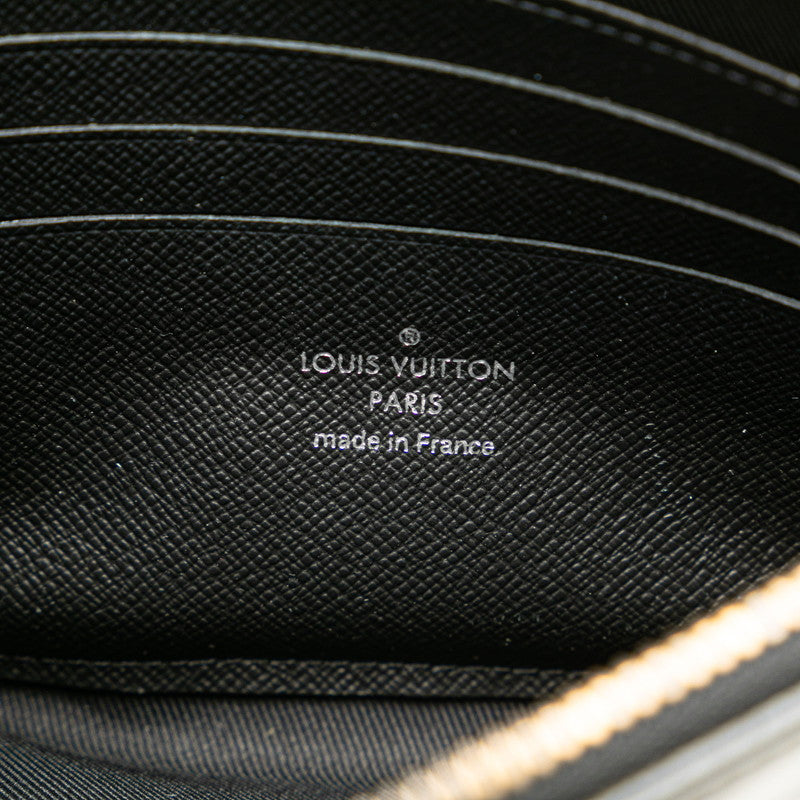 Louis Vuitton Monogram Eclipse Pochette Discovery PM Black PVC Leather