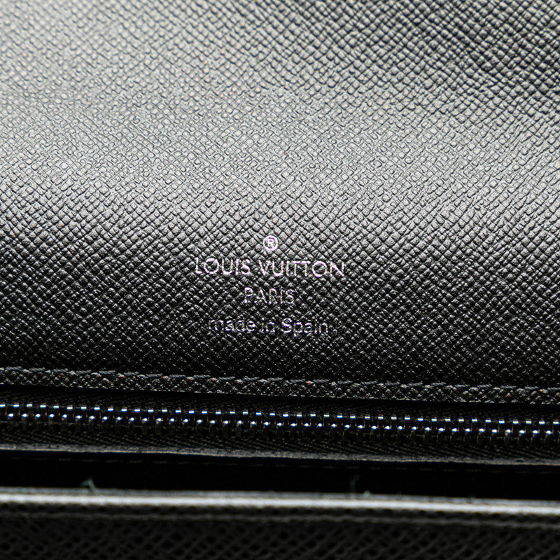 Louis Vuitton Taiga Selenga Leather Clutch Bag M30782