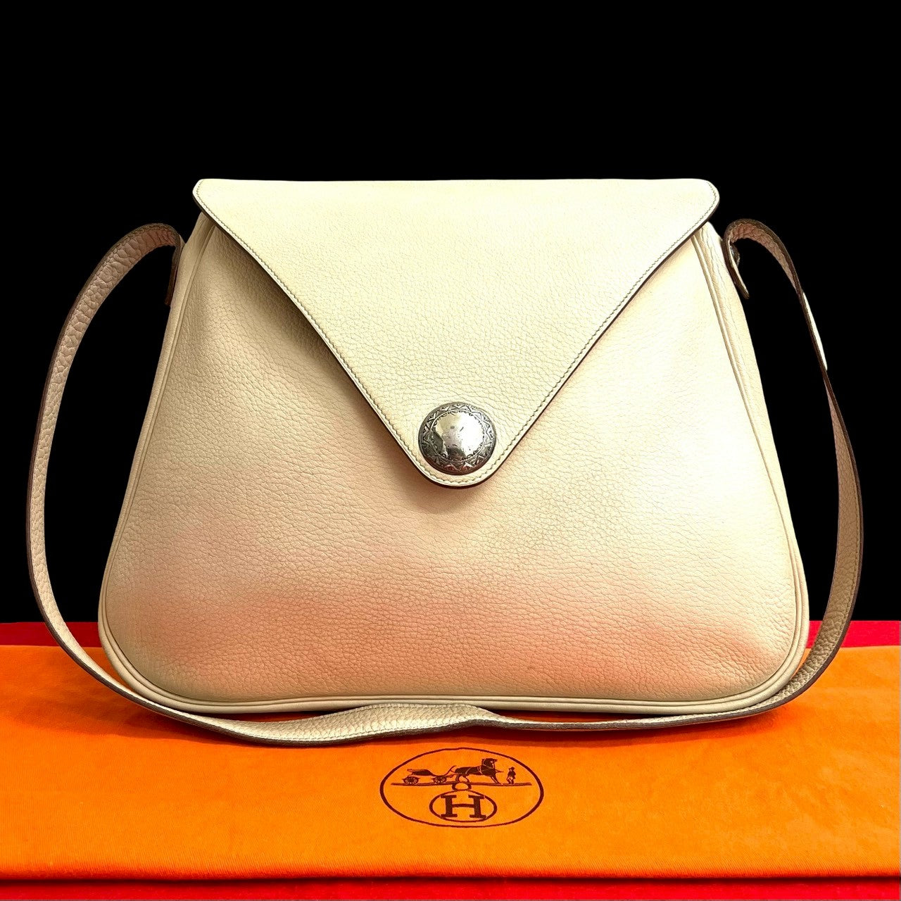 Hermès Christine Taurillon Clemence Shoulder Bag