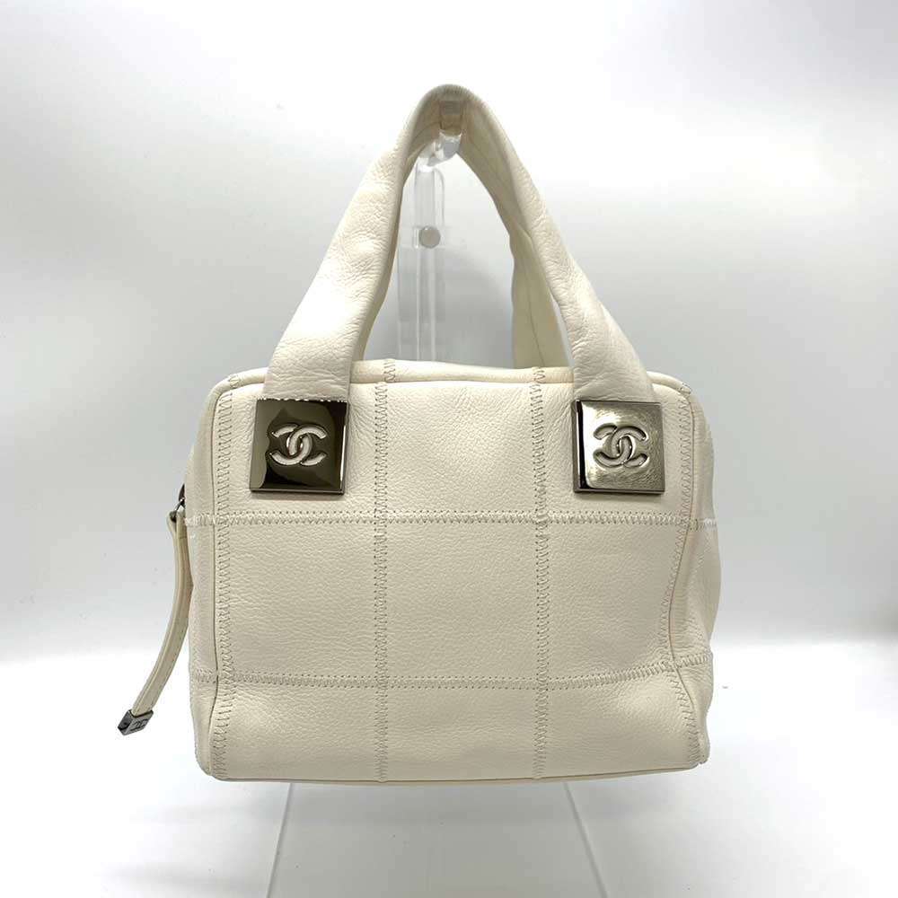 Chanel Soft Caviar Skin Chocobar Handbag in Very Good Condition