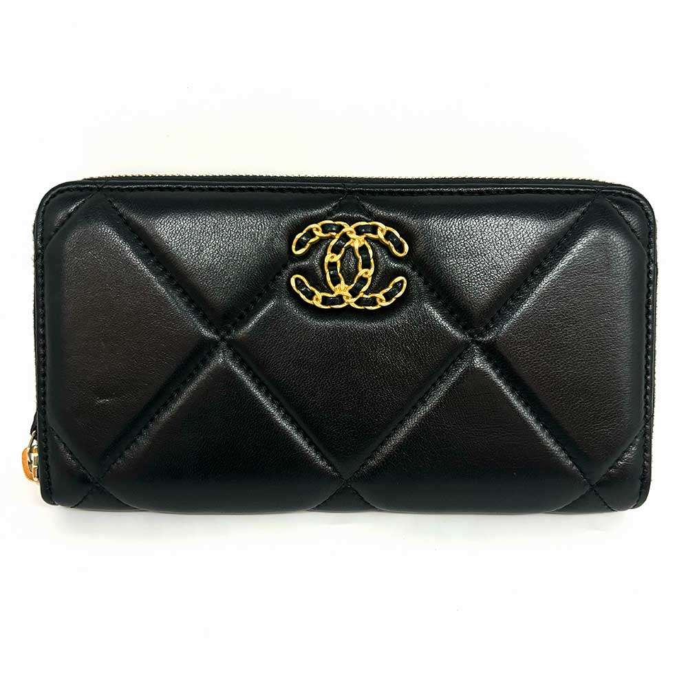 Chanel Matelasse Round Zipper Long Wallet Black in Great Condition