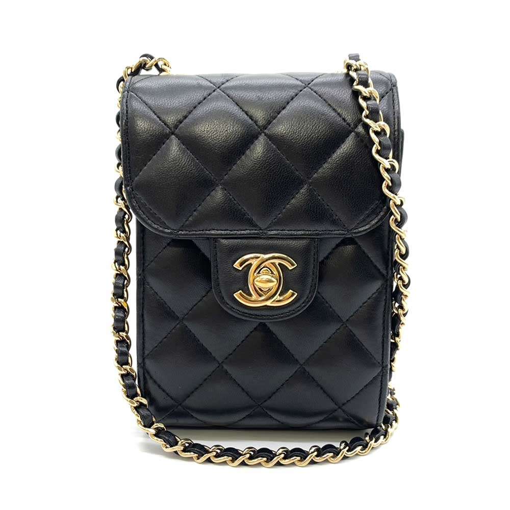 Chanel Classic Matelasse Lambskin Chain Shoulder Bag in Very Good Condition