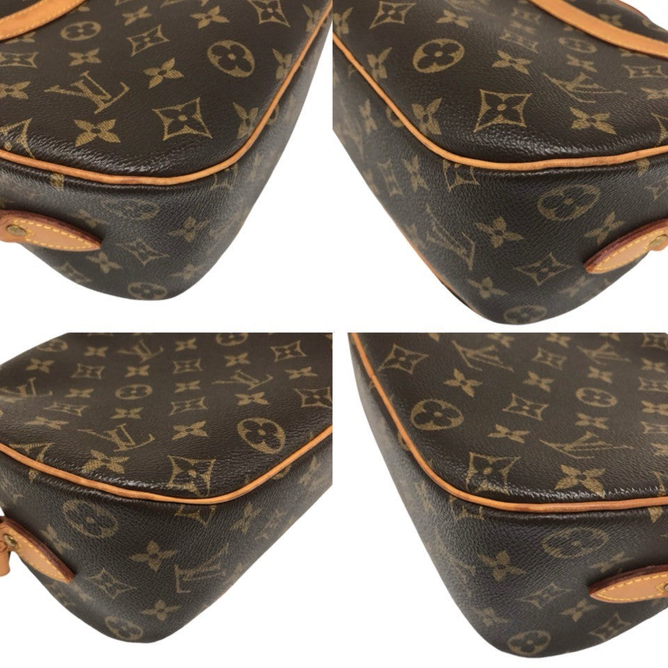 Louis Vuitton Monogram Canvas Crossbody Bag M51221 in Very Good Condition