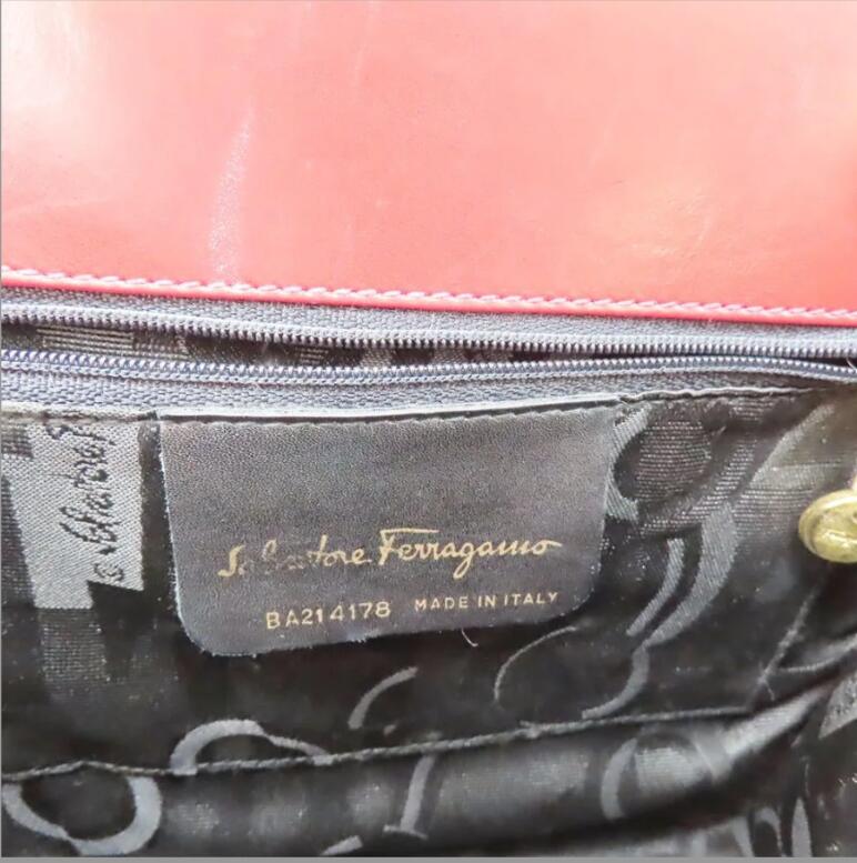 Salvatore Ferragamo Leather Handbag BA214178