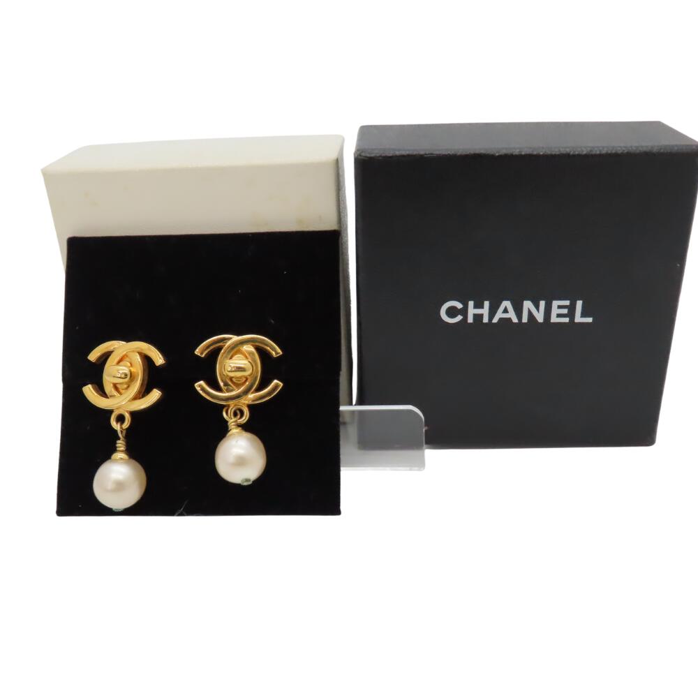 Chanel Coco Mark Pearl Vintage Earrings