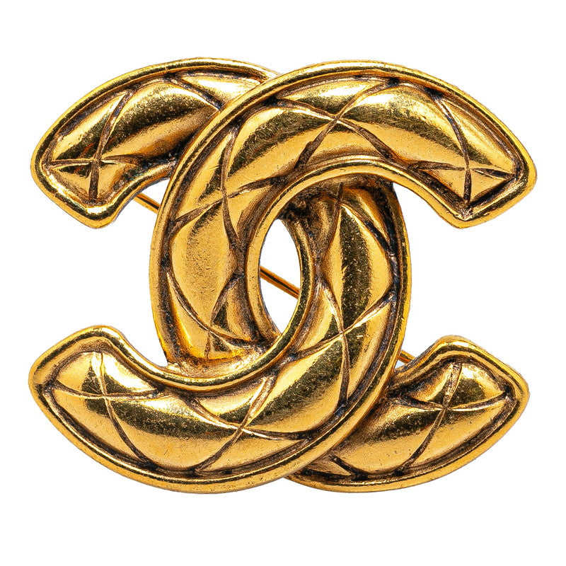 Chanel Matelasse Coco Mark Brooch Gold Plated in Very Good Condition