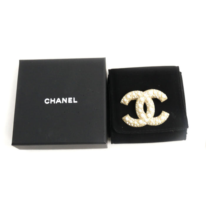 Chanel Metal Coco Mark Resin Pearl Brooch A64762