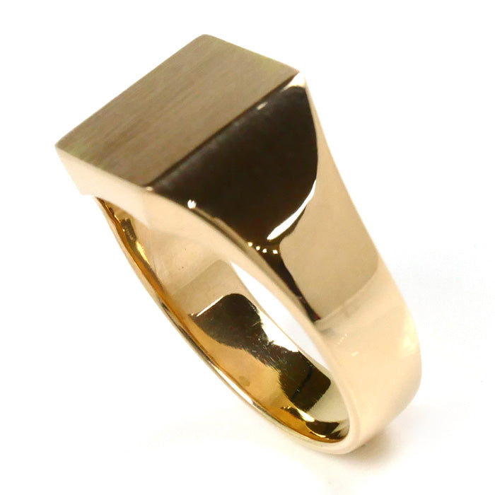 K18YG Yellow Gold Signet Ring Size 22