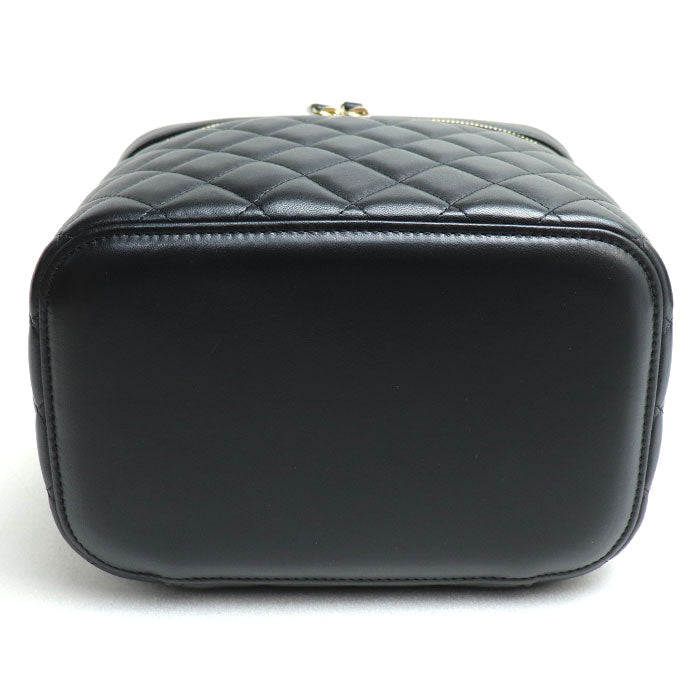 Chanel Vanity Handbag Black A80913