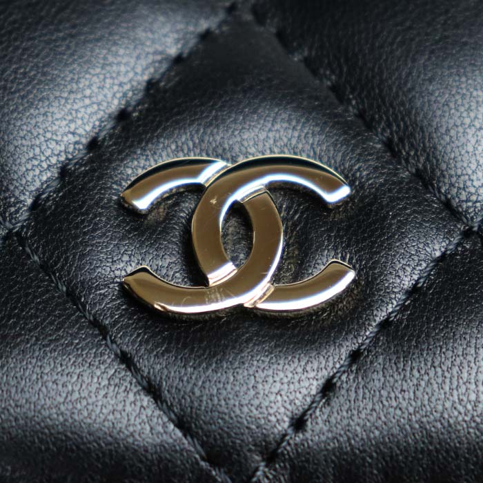 Chanel Vanity Handbag Black A80913