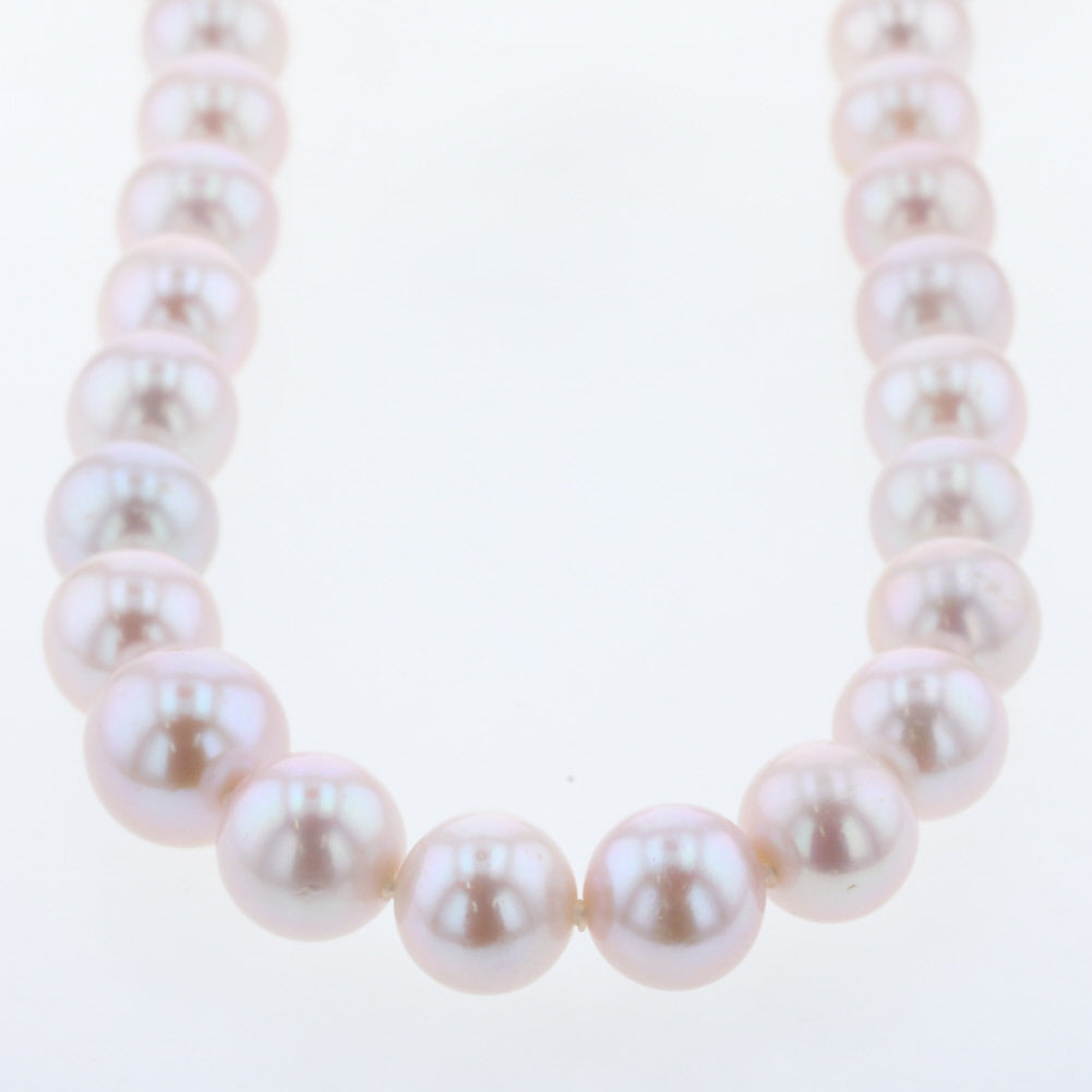 Classic Pearl Necklace