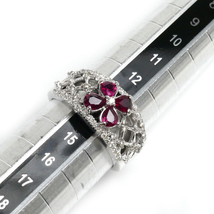 K18WG White Gold Ruby Flower Ring