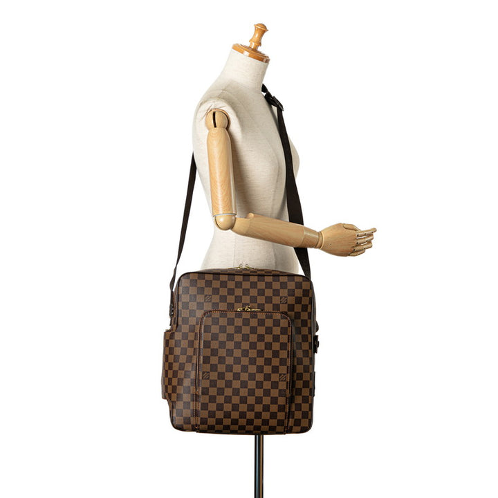 Louis Vuitton Damier Olaf GM Shoulder Bag N41440 Brown PVC Leather in Very Good Condition