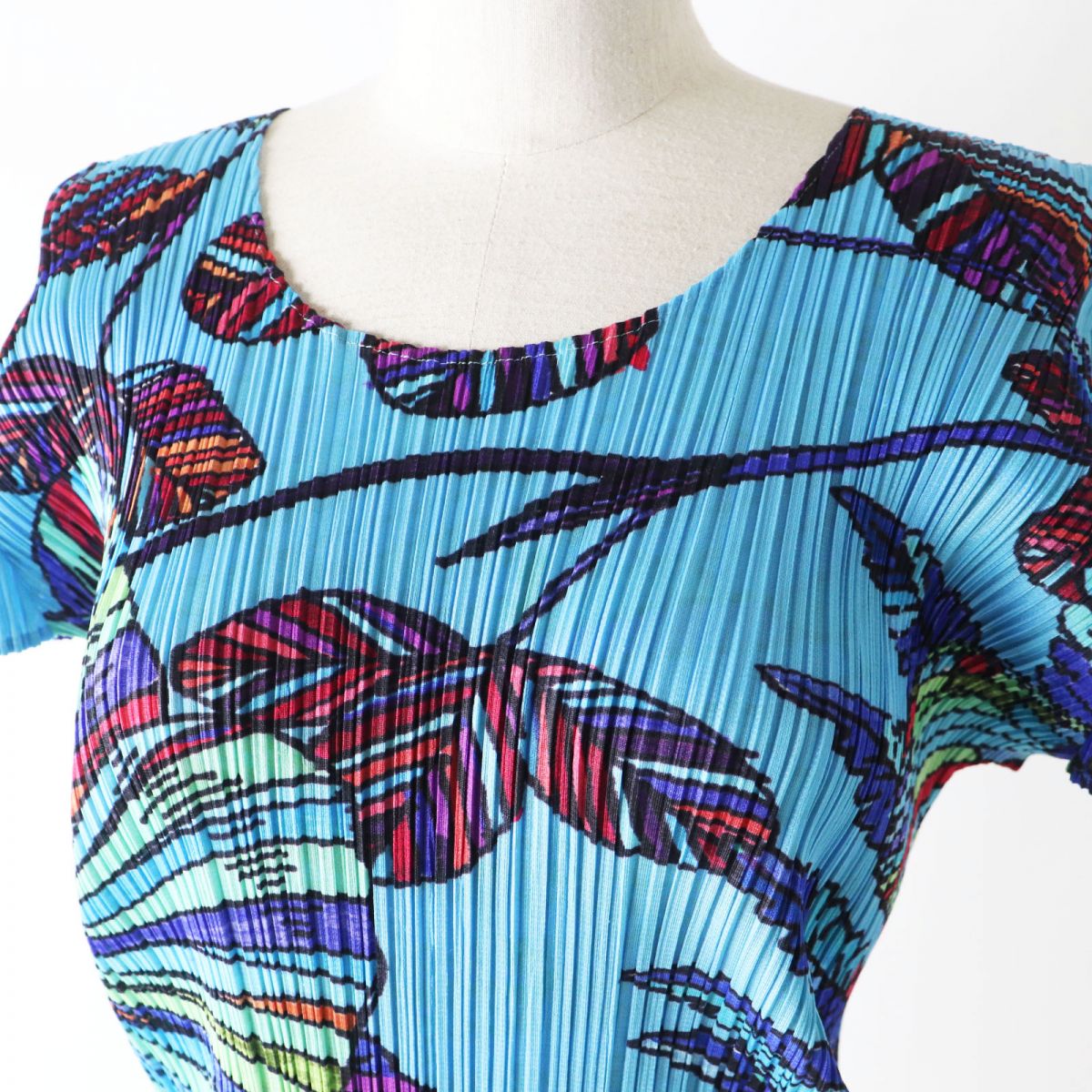 Issey Miyake Pleats Please Women's T-shirt Tropical Pattern