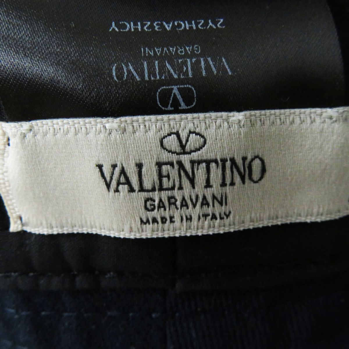 Valentino V Logo Cotton Bucket Hat Navy