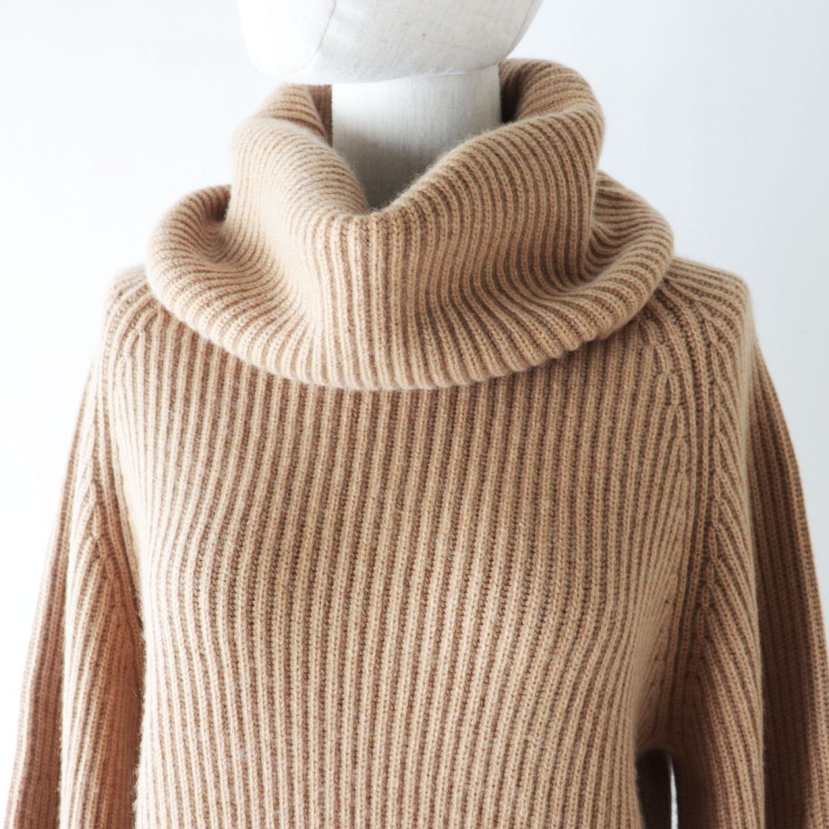 CELINE Cashmere Turtleneck Knit XS Camel