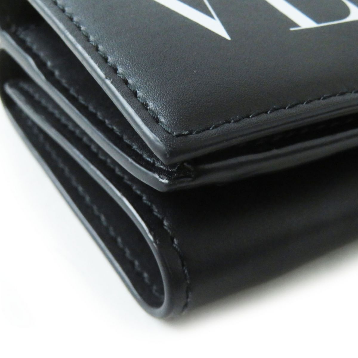 Valentino Garavani Leather Tri-fold Wallet Black