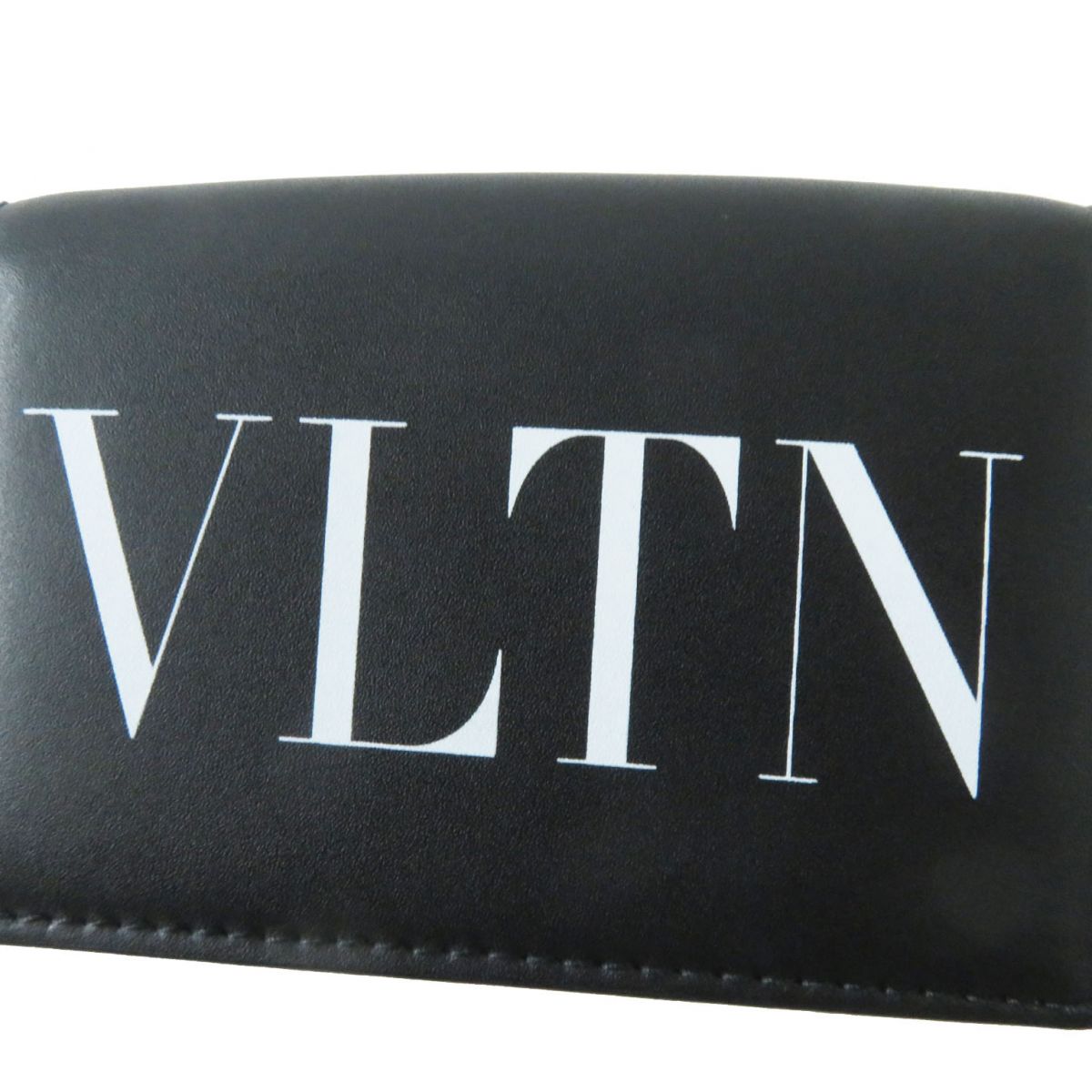 Valentino Garavani Leather Tri-fold Wallet Black