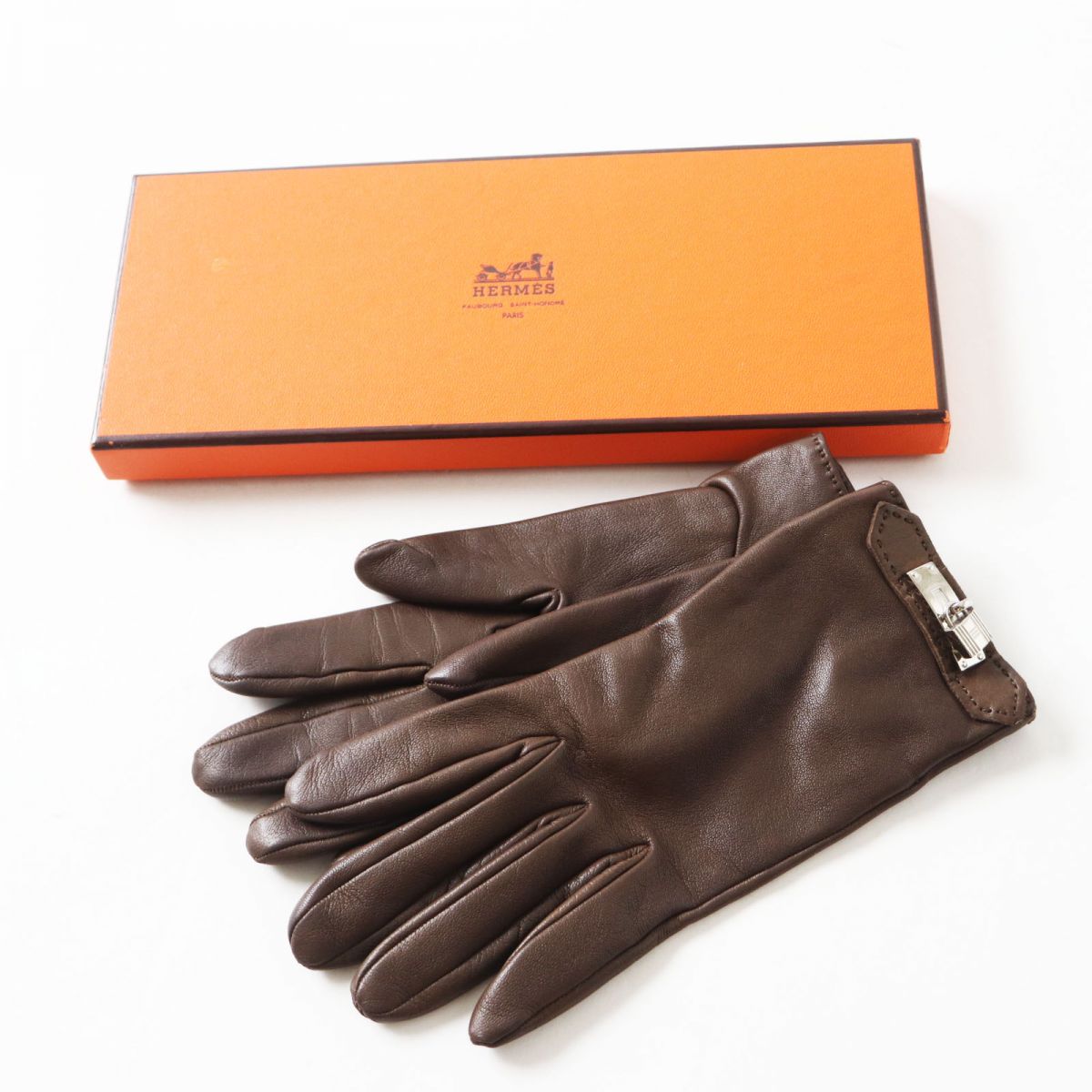 Hermes Lambskin Padlock Metal Gloves