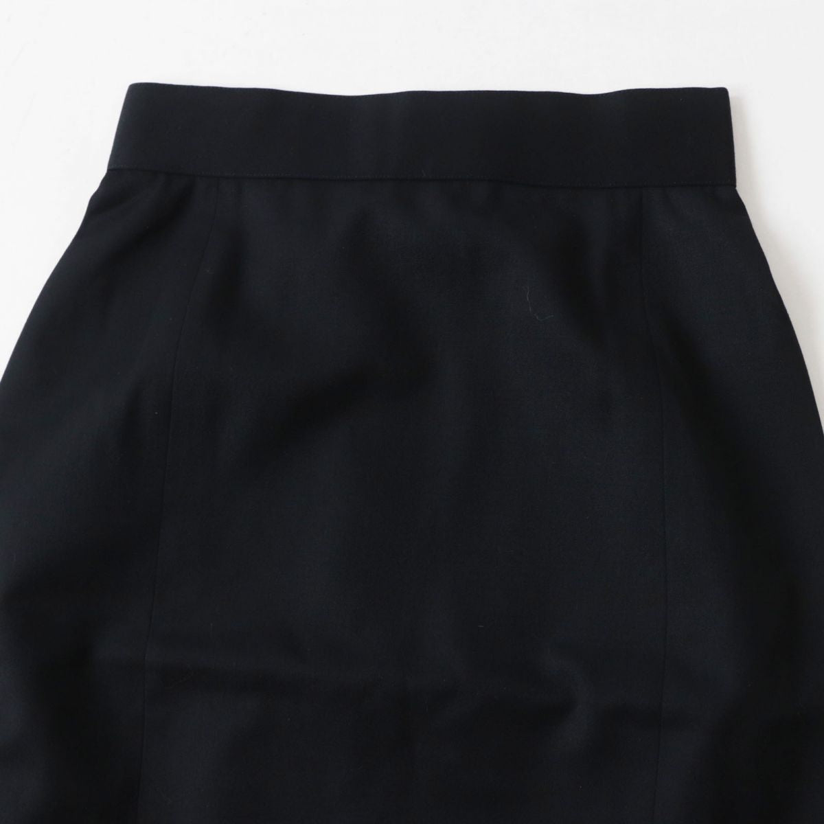 Chanel Vintage Wool Knee-length Skirt Black