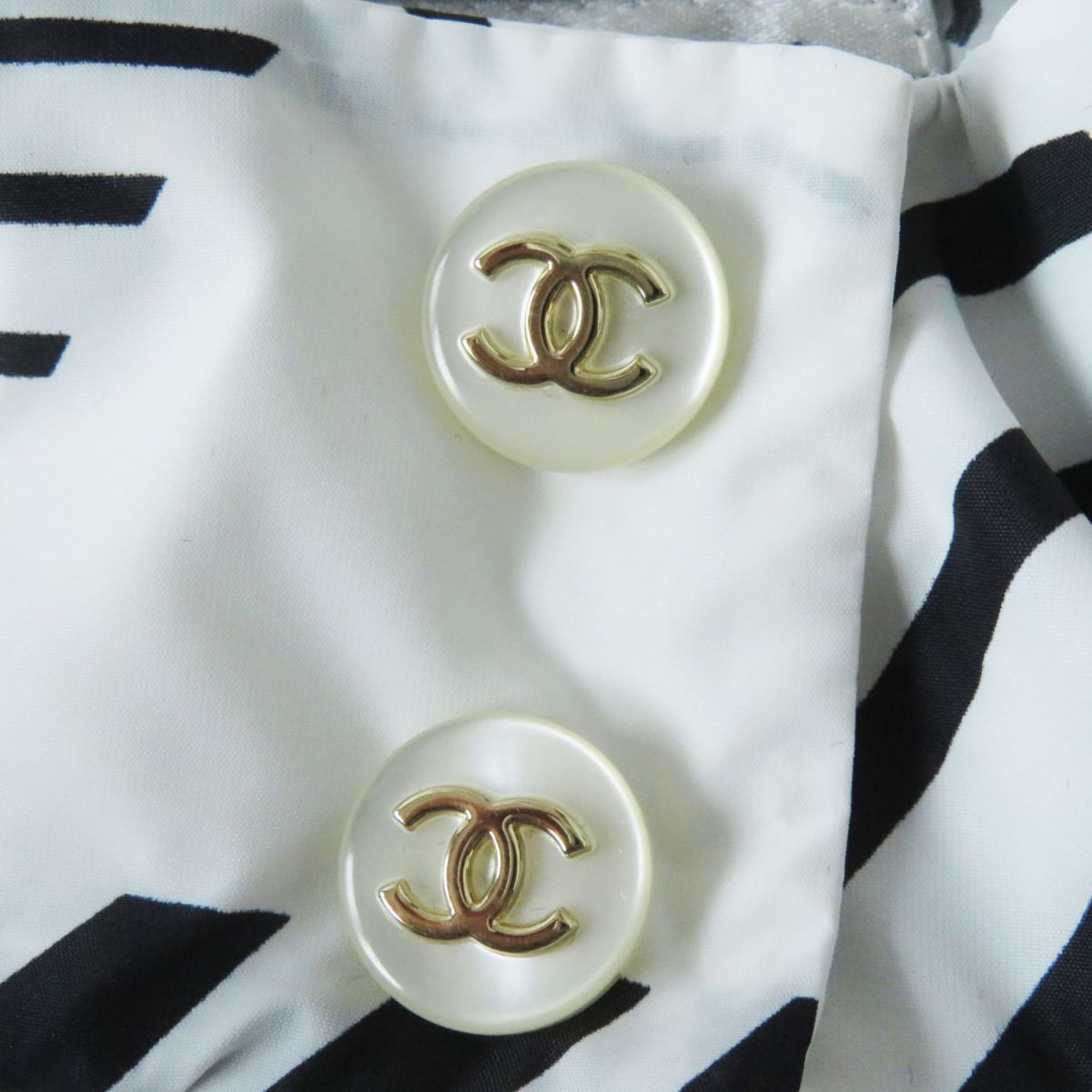 Chanel Coco Beach Blouson Jacket White/Black