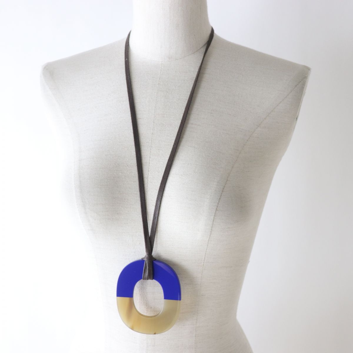 Hermes Bicolor Buffalo Horn Lacquer Necklace