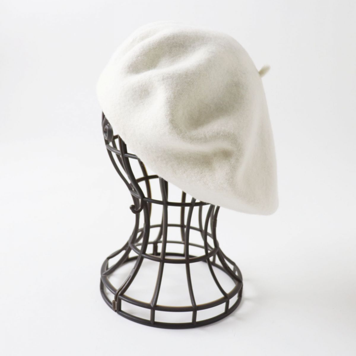 MAISON MARGIELA Wool Beret Unisex White