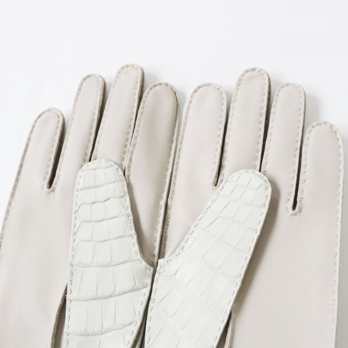 Hermes Crocodile Leather Padlock Gloves