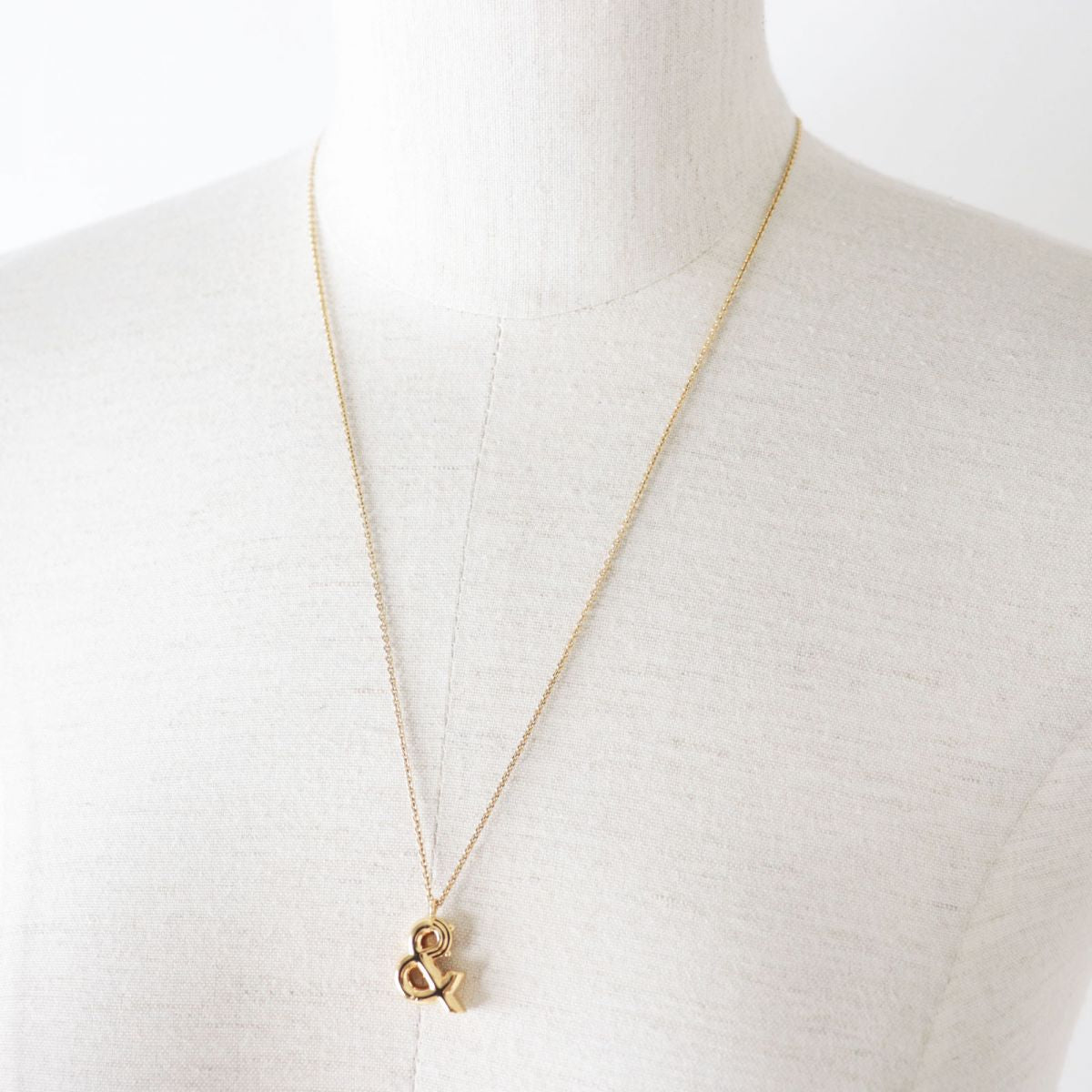 Louis Vuitton LV&ME Necklace Pendant Gold