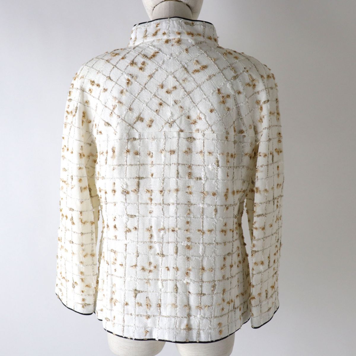 Chanel 19S Bowtie Tweed Jacket P61190