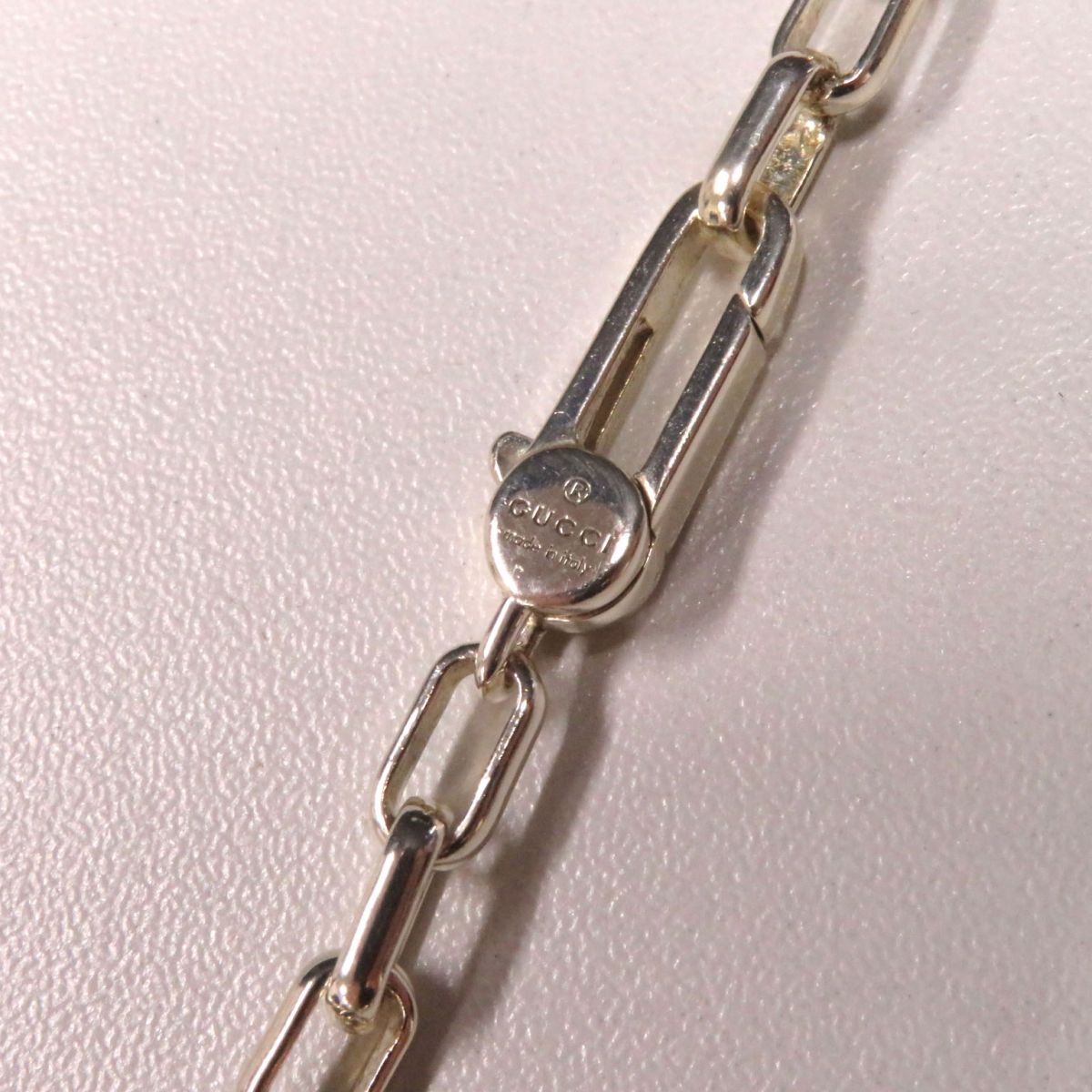 Gucci Women's Silver Chain Bracelet