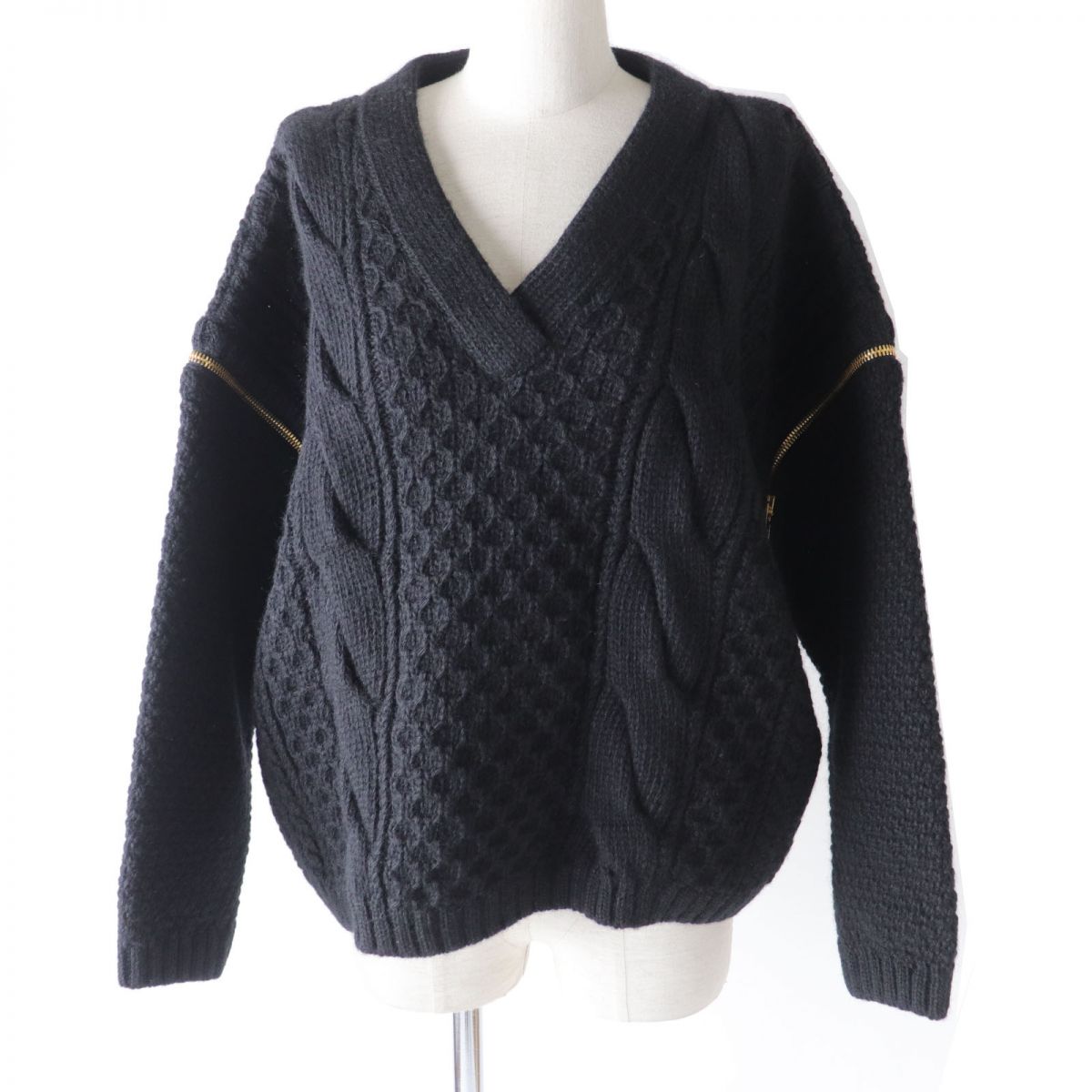 Gucci Wool Detachable Sleeve Knit Sweater Black S