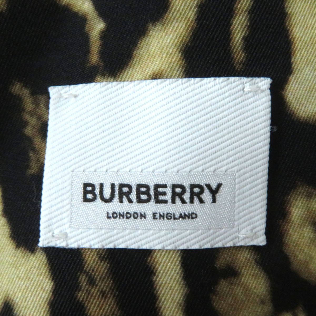 Burberry Leopard Liner Trench Coat Black 40