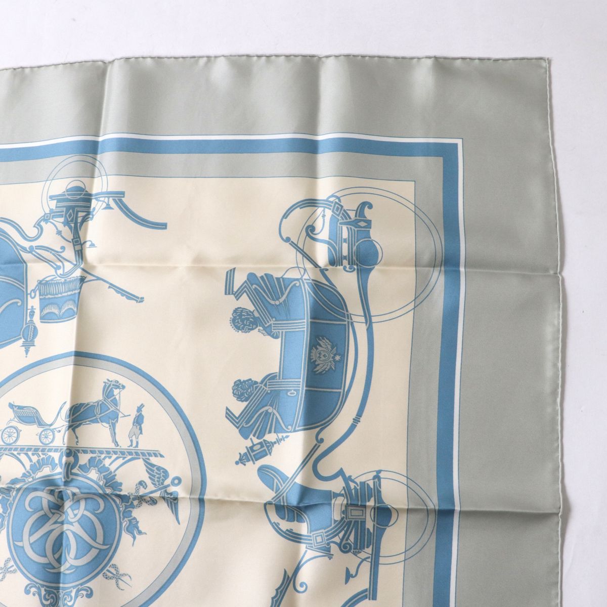 Hermes Silk 100% Scarf Carriage Pattern