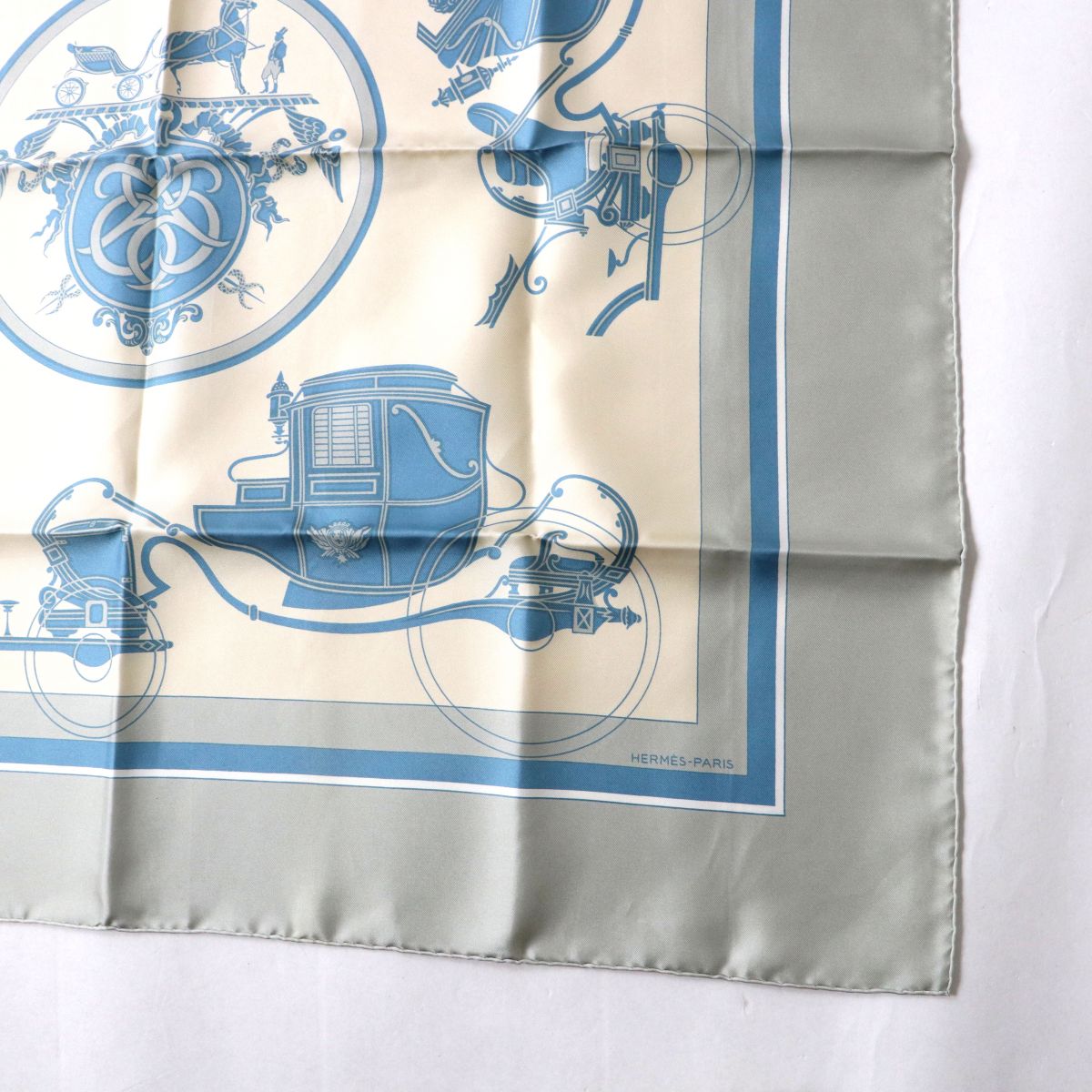 Hermes Silk 100% Scarf Carriage Pattern