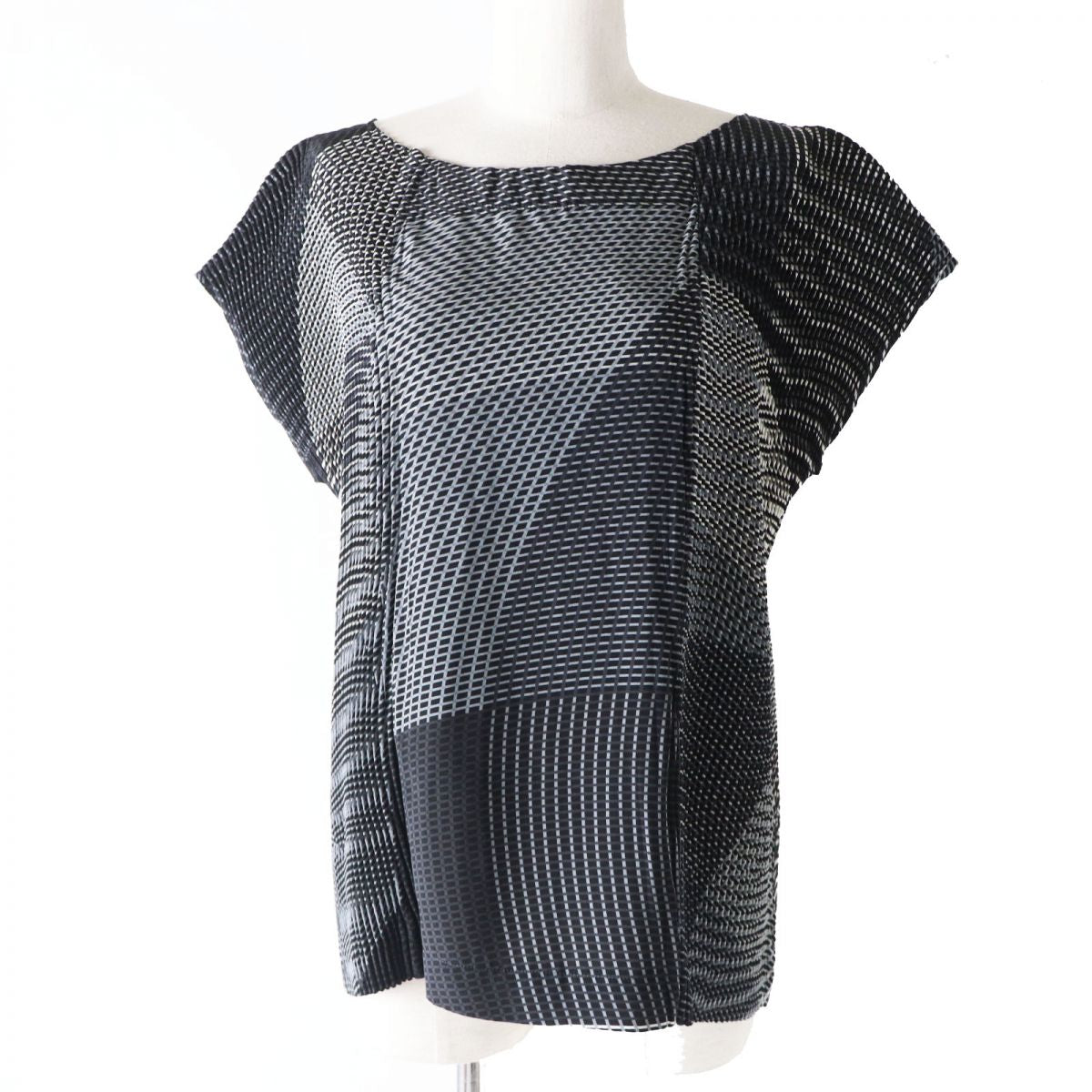 Issey Miyake Women's Pleated French Sleeve Top