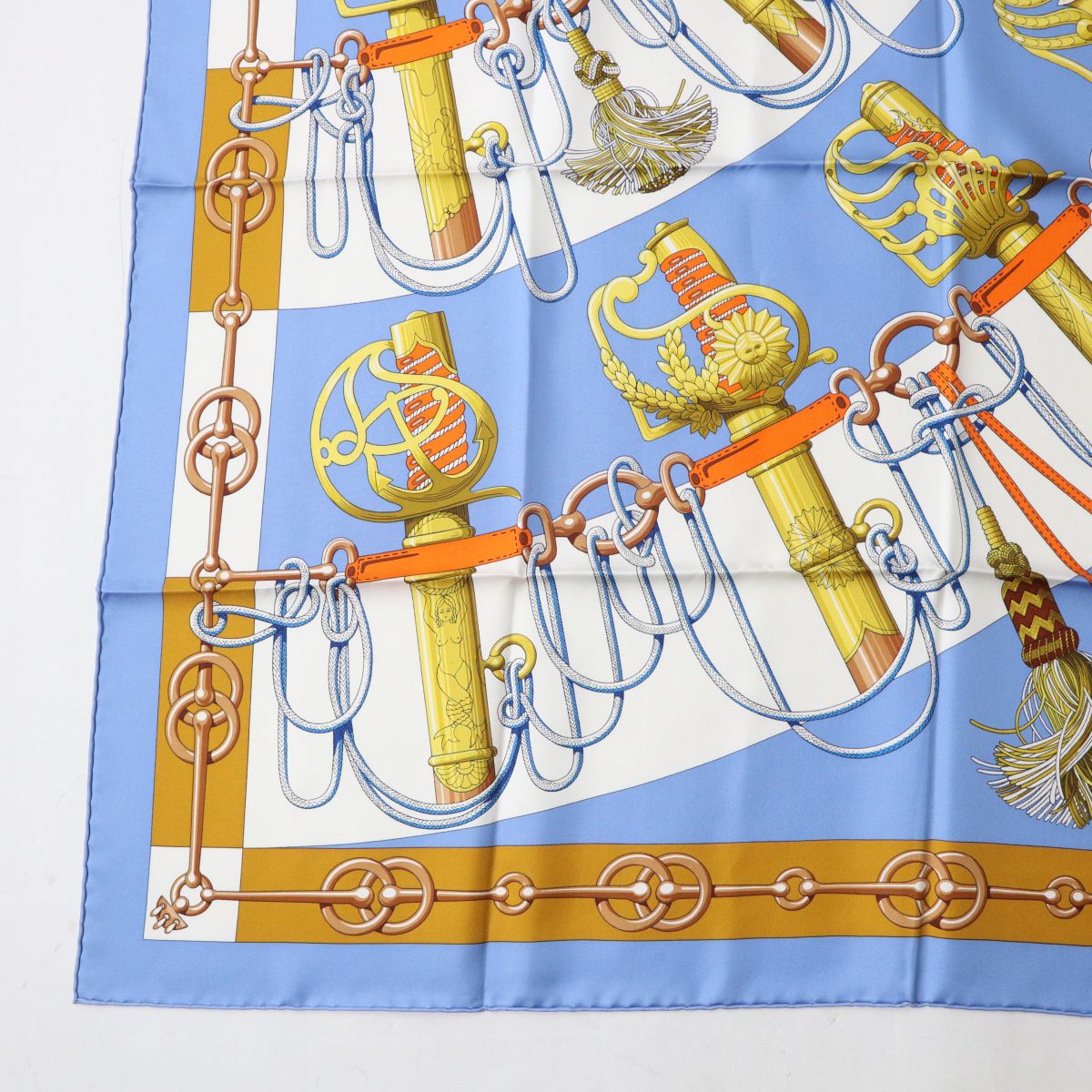 Hermes Carre 90 Cliqutis Silk Scarf