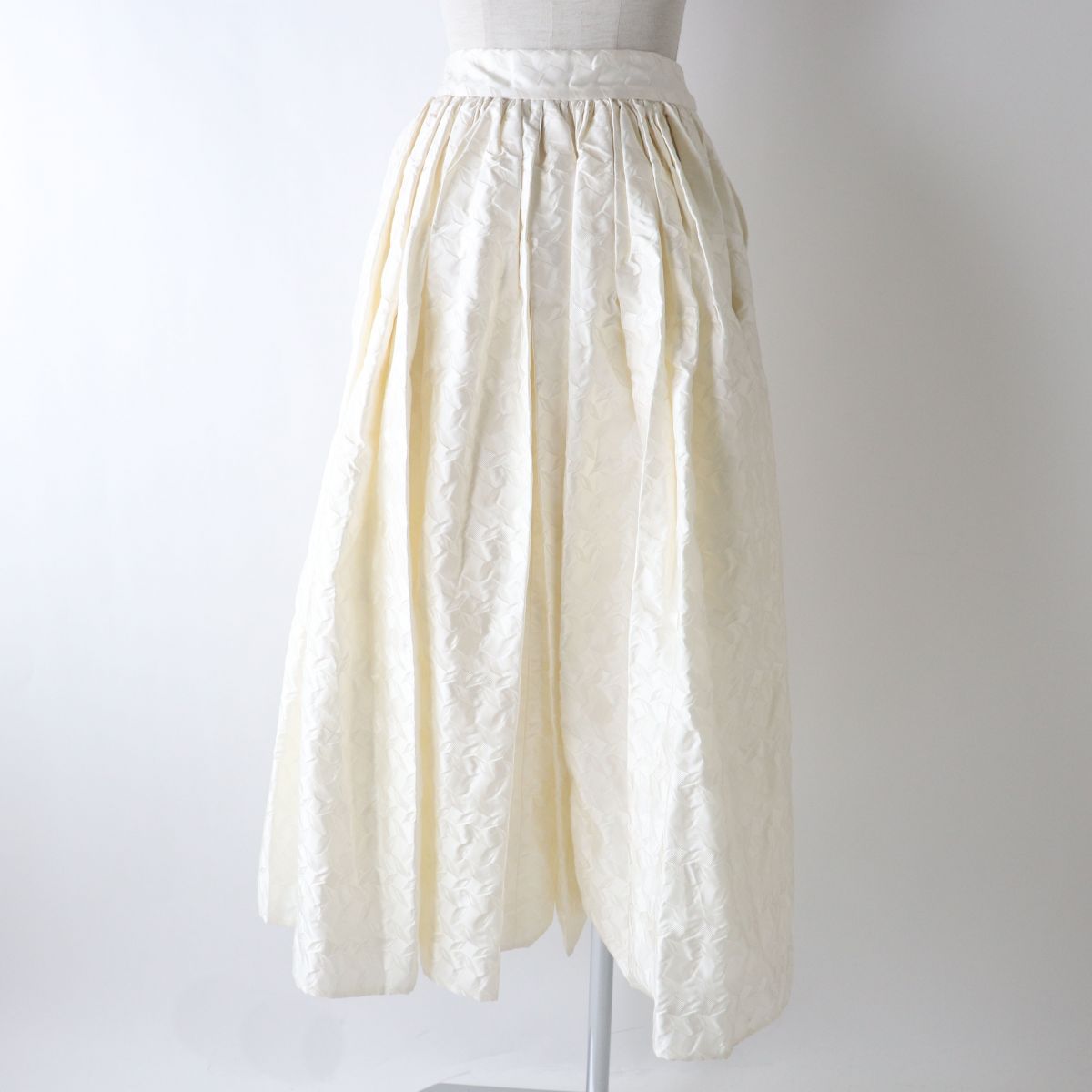 Chanel 100% Silk Pleated Skirt COCO Mark 34