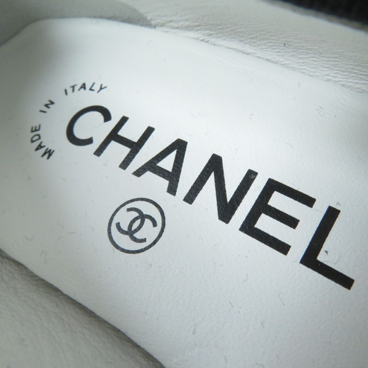 Chanel COCO Mark Ribbon Velvet Flat Shoes