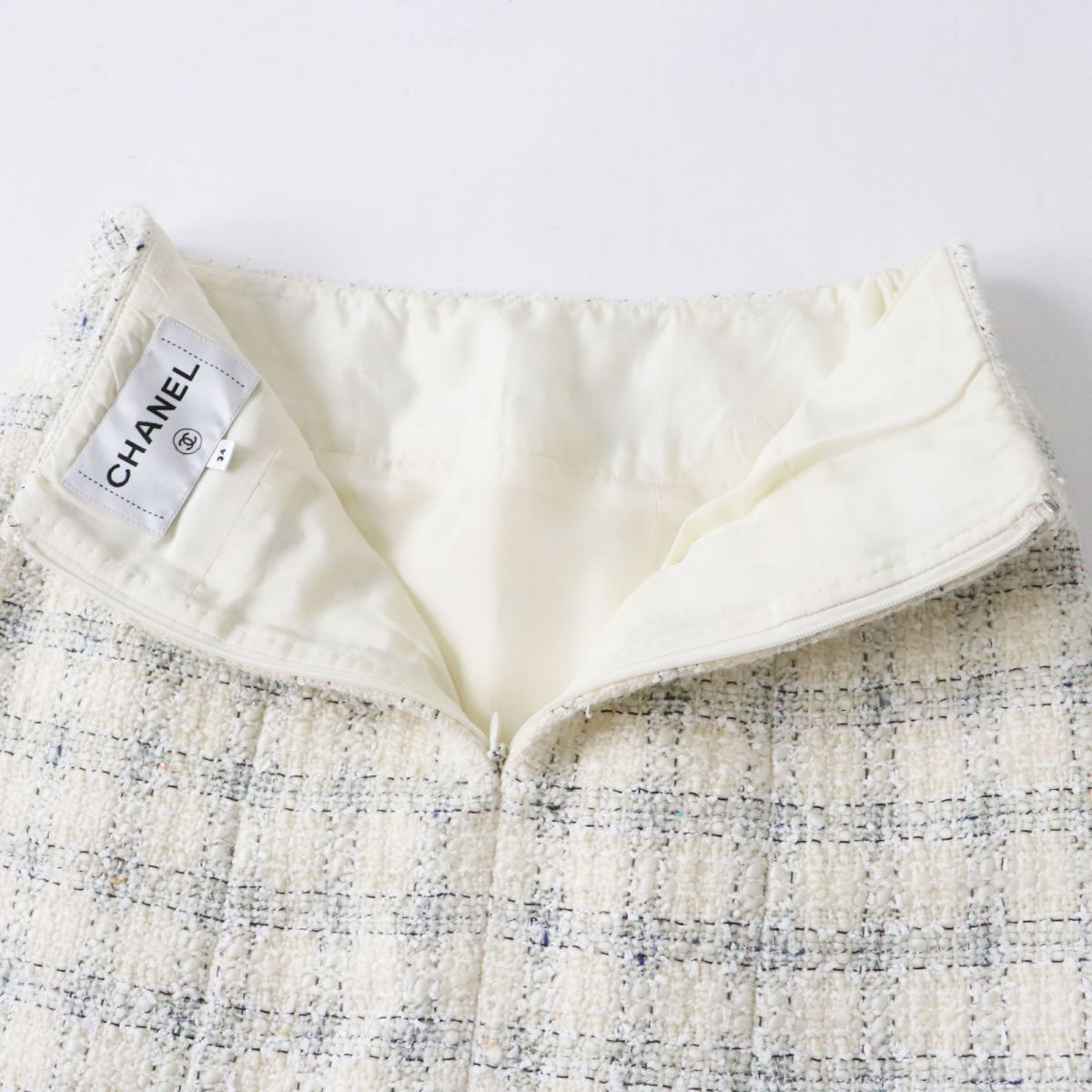 Chanel COCO Mark Tweed Trapezoid Skirt Ivory 34