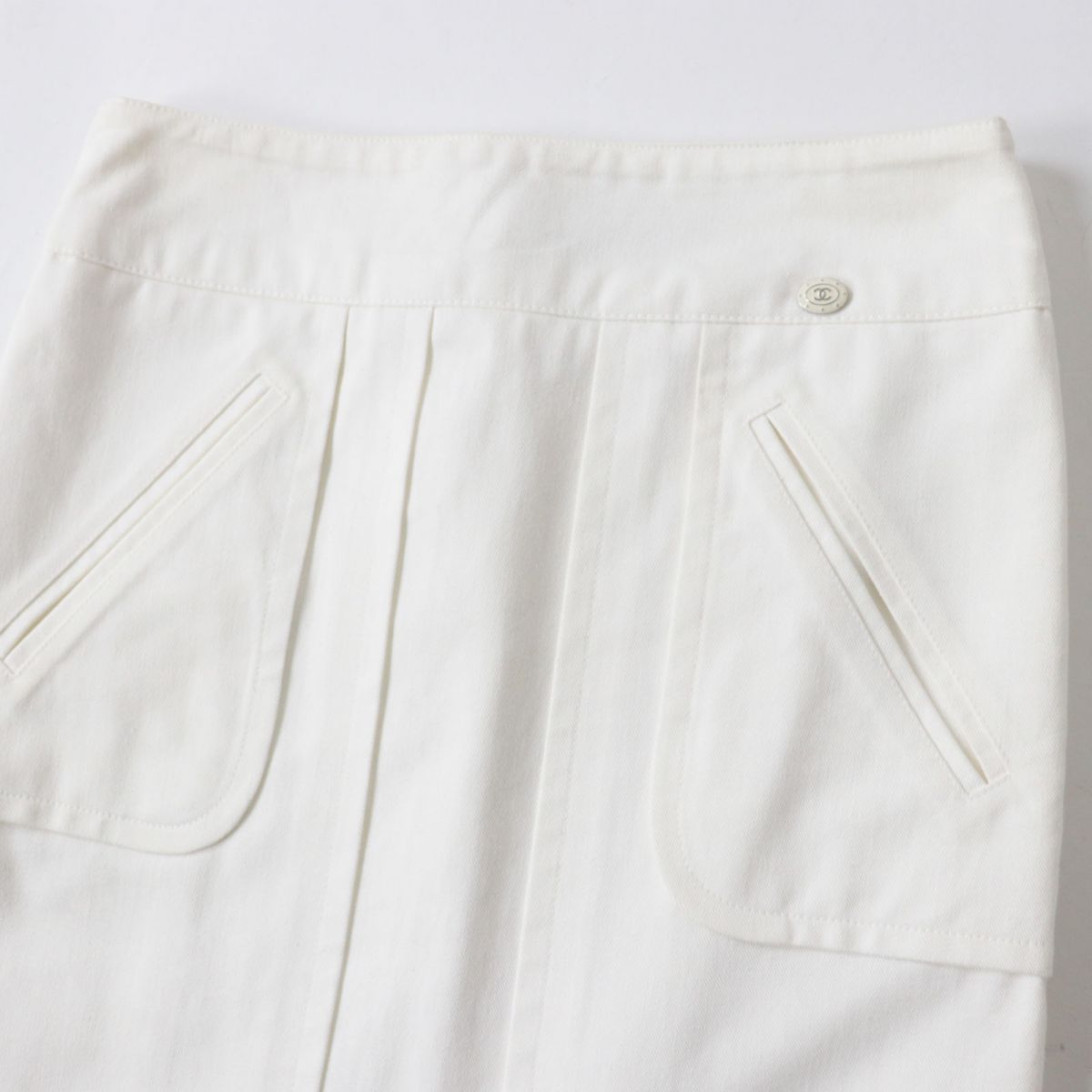 Chanel COCO Mark White Denim Skirt 36