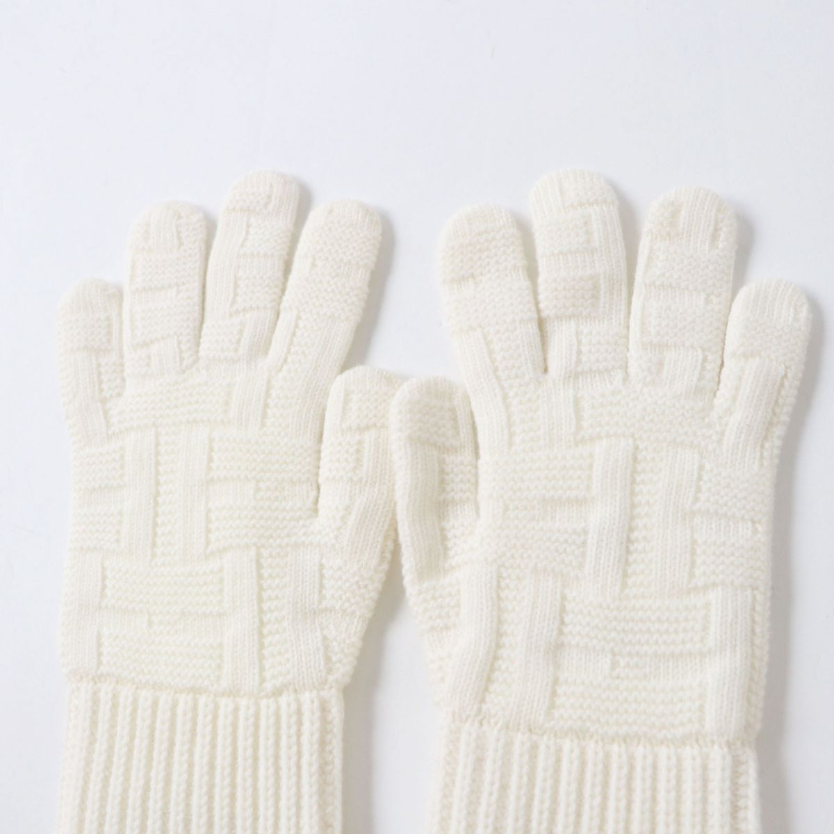 Hermes Women's Wool Knit Gloves White S