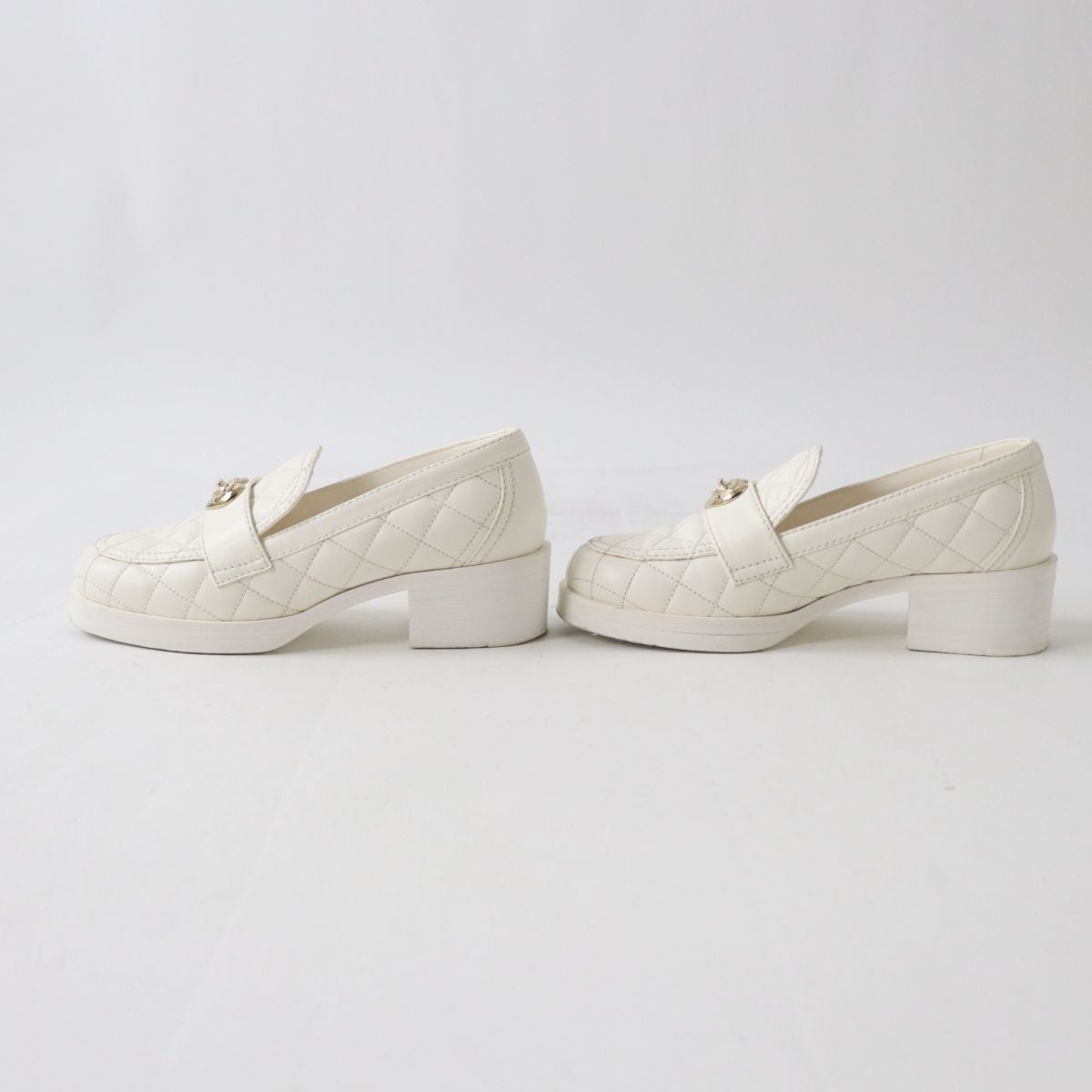 Chanel Lambskin Heart Turnlock Loafers White